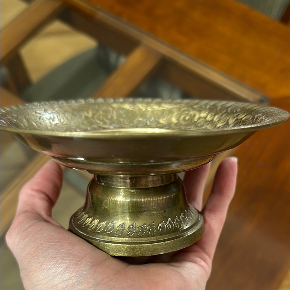 Elegant Brass Decorative Bowl